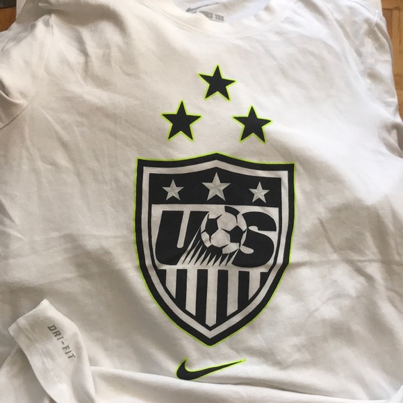 Lot of graphic Nike T-shirts (read description) - Picture 11 of 12